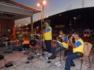 Choro na Praça fez show gratuito na Vila Olímpica de Mato Alto da Prefeitura do Rio de Janeiro - Patrocinado pelo Sesi Cultural, grupo contou a história do Choro, de Calado a Altamiro