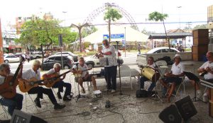 Biblioteca Municipal Raul de Leoni  Choro na Praça Zumbi dos Palmares Prefeitura de Volta Redonda edgard gordilho