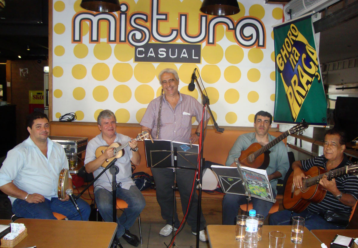 Choro na Praça Mistura Casual