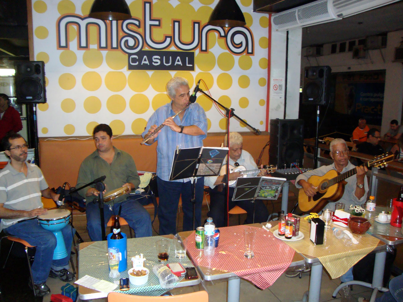Choro na Praça Mistura Casual