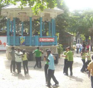 Evento Dia das Mães patrocínio NORTE SHOPPING Jardim do Meier choro na praça música ao vivo