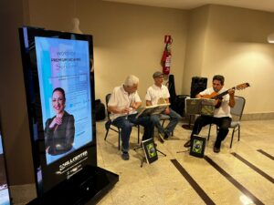 Choro na Praça no MERCORE Barra Hotel evento AllCenter